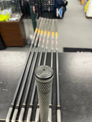 TaylorMade R7 Iron Set (Used)