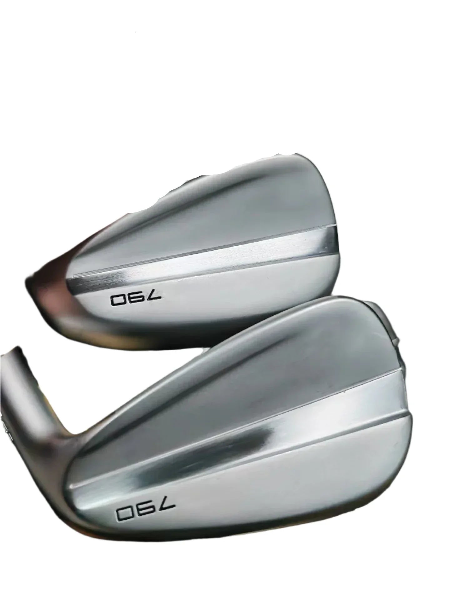 7-Piece Golf Iron Set: Silver  4-9P  R/S Flex